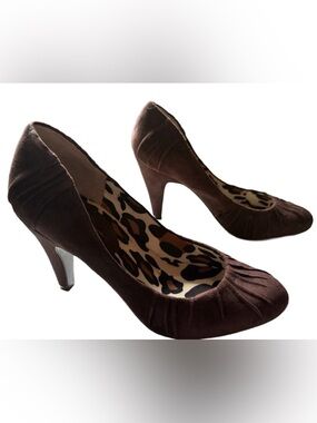 Jessica Simpson Dark Brown Suede Heels with Leopard Print Insole